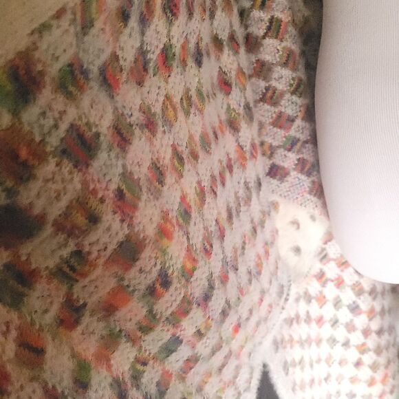 Anthropologie Akemi Kin Aurora rainbow Eyelash Wrap cardigan Kimono One Size - Picture 9 of 11